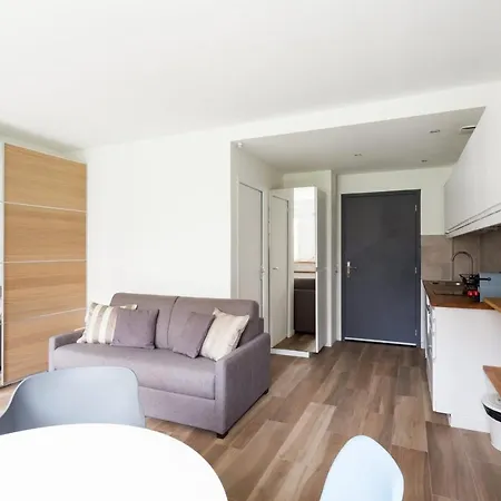 Appartamento Charming Studio Close To Eiffel Tower By Guestready Parigi