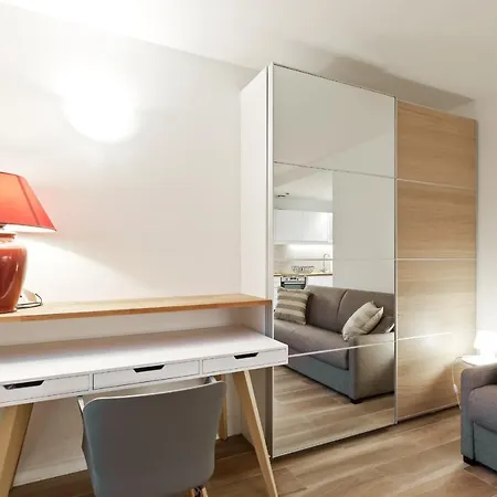 Appartamento Charming Studio Close To Eiffel Tower By Guestready